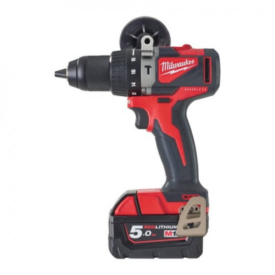 M18™ Perceuse à percussion compacte 5Ah Brushless M18 BLPD2-502X Milwaukee | 4933464517