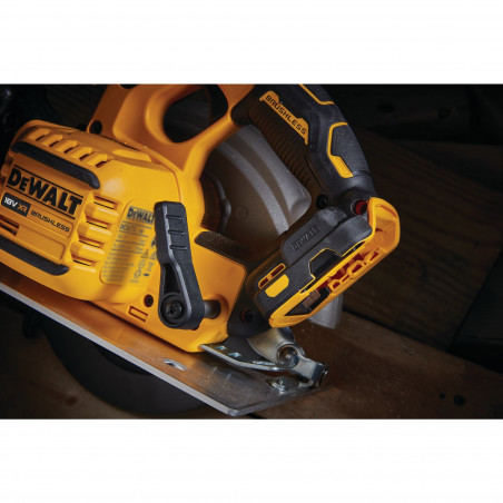 Scie Circulaire XR 18V ADVANTAGE Brushless 190 mm Sans batterie ni chargeur - Dewalt | DCS573NT