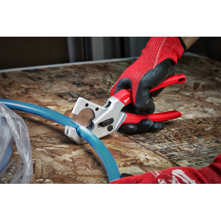 PINCE COUPE TUBE PLASTIQUE PEX GEN II - Blister - Milwaukee | 4932479407