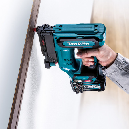 Cloueur XGT FINETTE 23GA + BL4025 + DC40RA  - Makita | PT001GD101